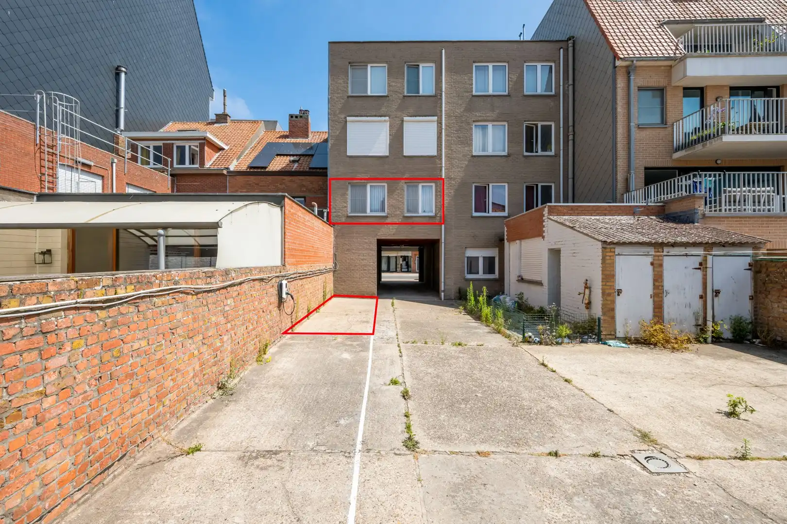 BREDENE | Instapklaar appartement vlak bij het strand met 2 slaapkamers en staanplaats foto 19