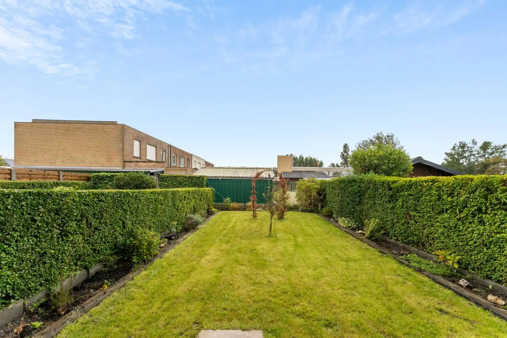 Te renoveren woning nabij zee en strand foto 7