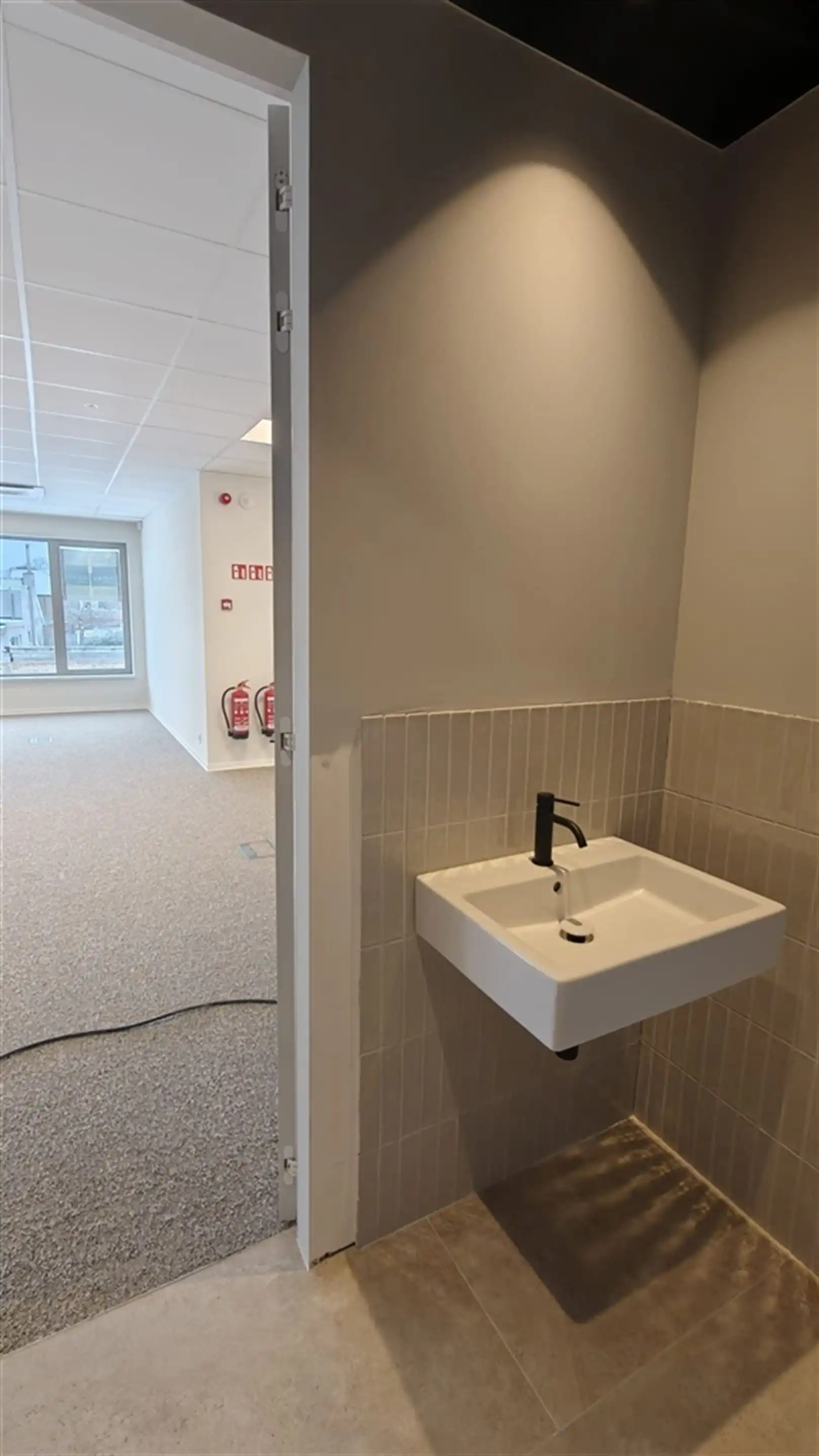 Nieuwbouw kantoren op strategische locatie in Destelbergen foto 12