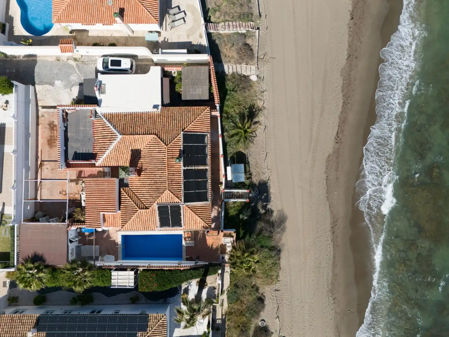 Charmante 'on the beach' villa te Mijas Costa, Chaparral. foto 3