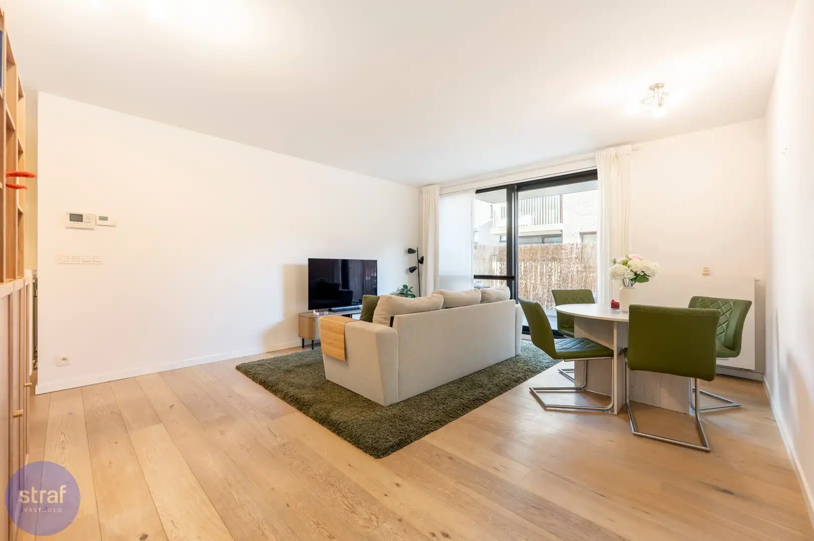 Twee slaapkamers, autostaanplaats, Galgenweel én hartje Antwerpen op één plek foto 3