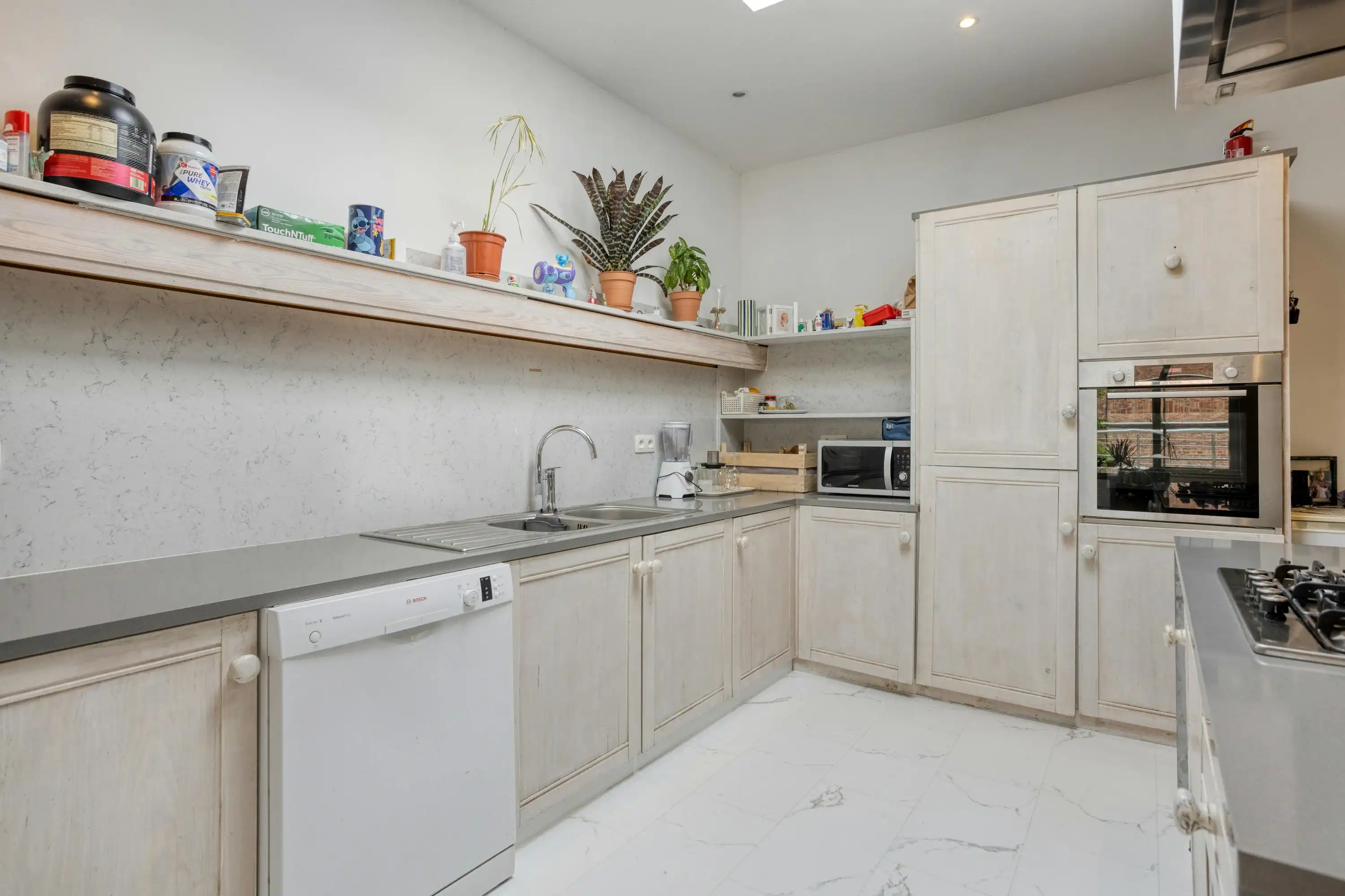 Unieke loft met 2 slaapkamers te koop in Strombeek-Bever foto 11