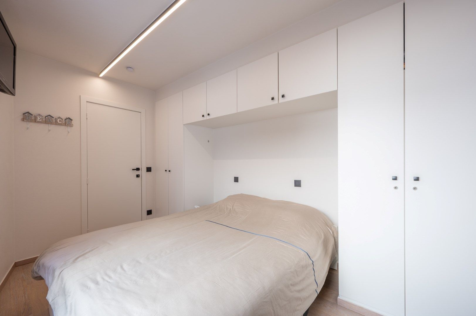 Instapklaar appartement met 2 slaapkamers en zonneterras foto 12
