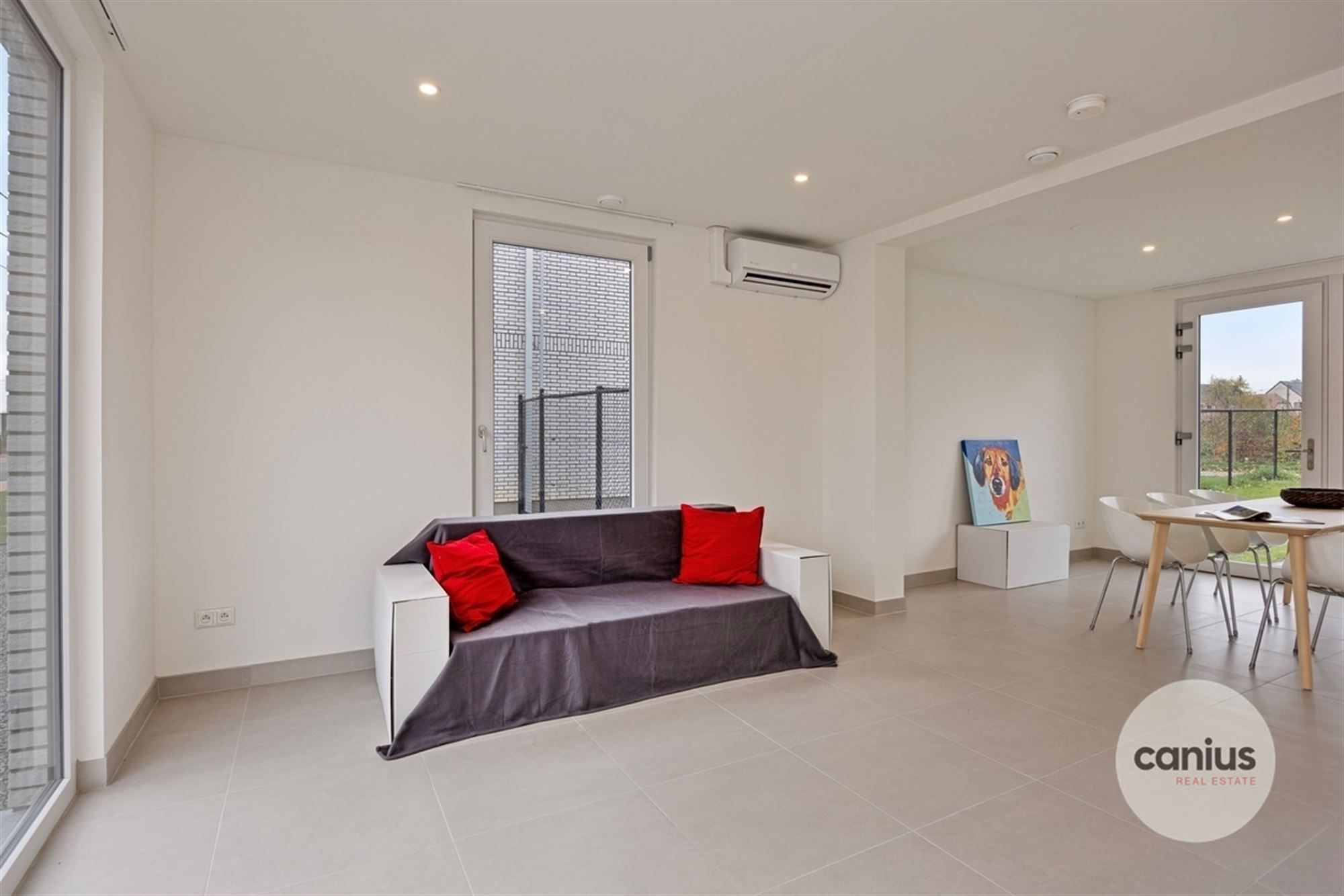 HEDENDAAGSE & ENERGIEZUINIGE WONING MET 4 SLKS foto 3