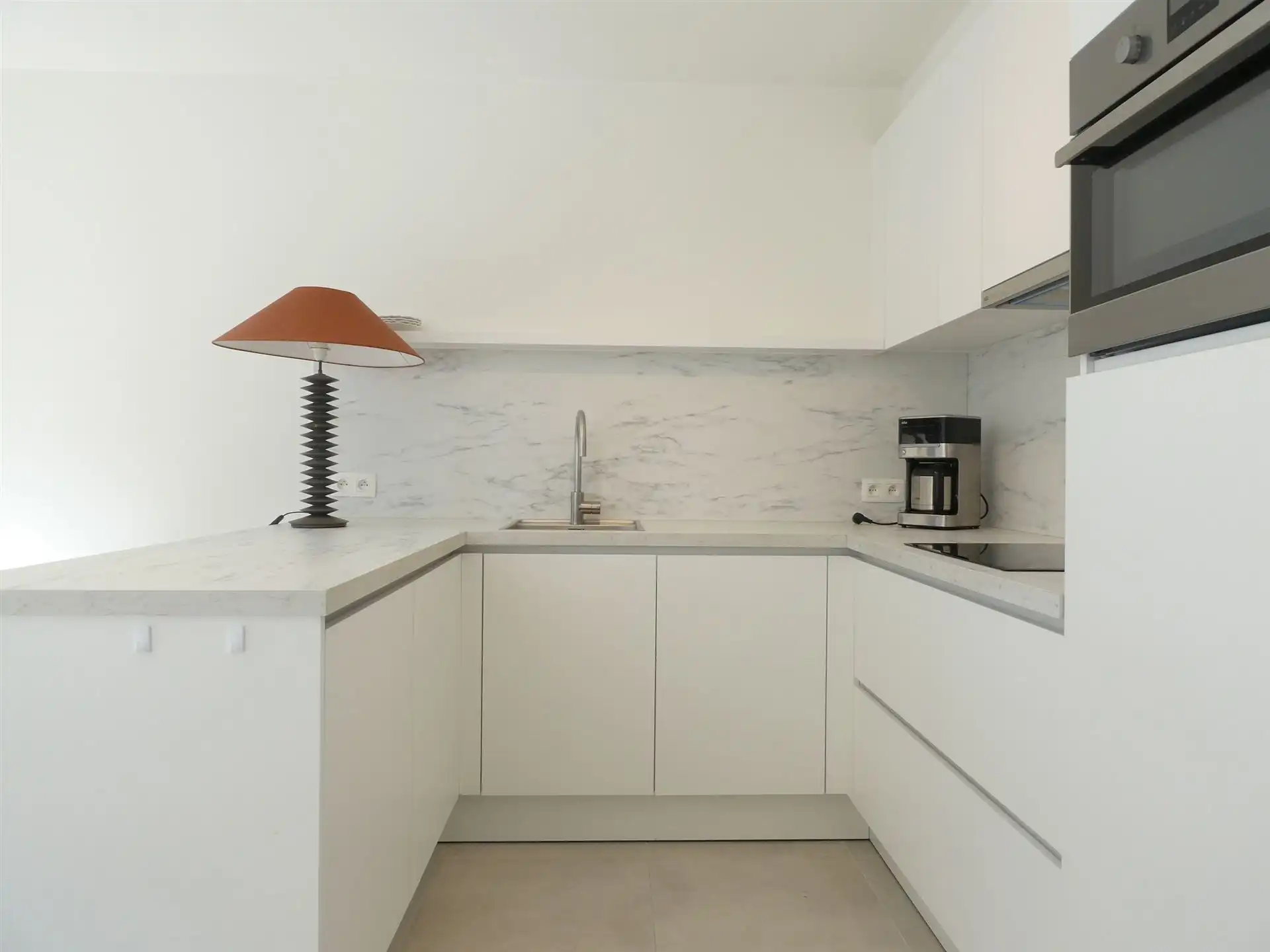 GEMEUBELD APPARTEMENT / WENDUINE foto 5