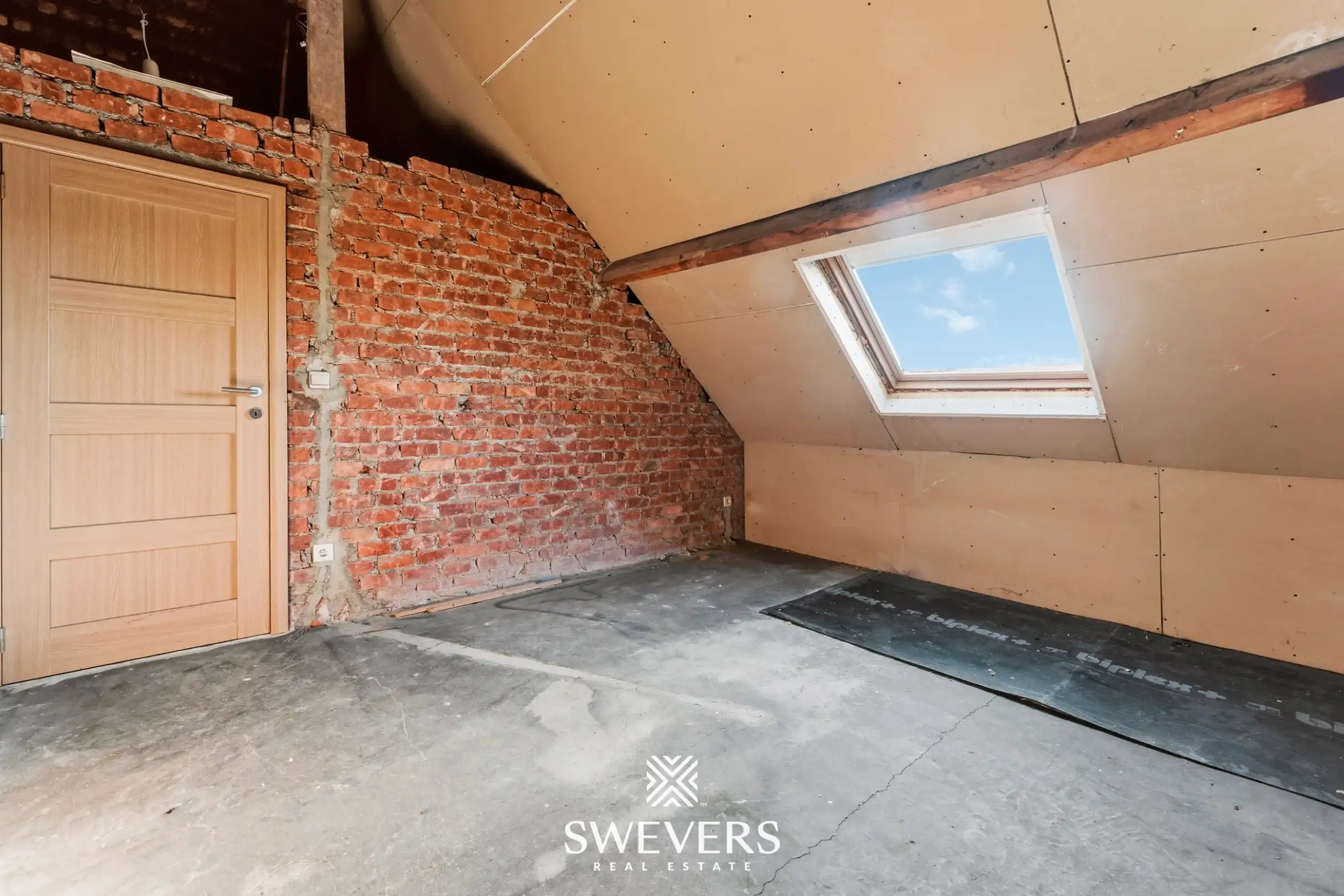 Verrassend ruime gezinswoning: 4 slaapkamers, garage, kelder & zolder foto 22