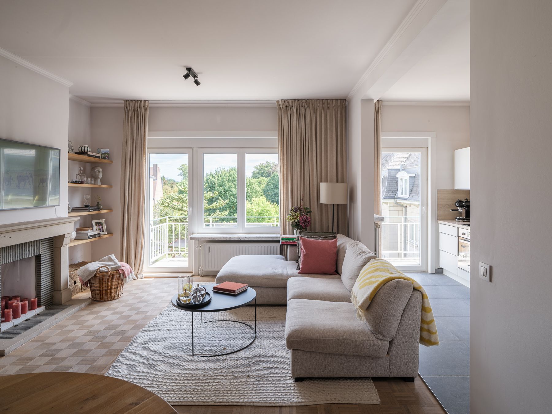 Charmevol tweeslaapkamer appartement met terras foto 5