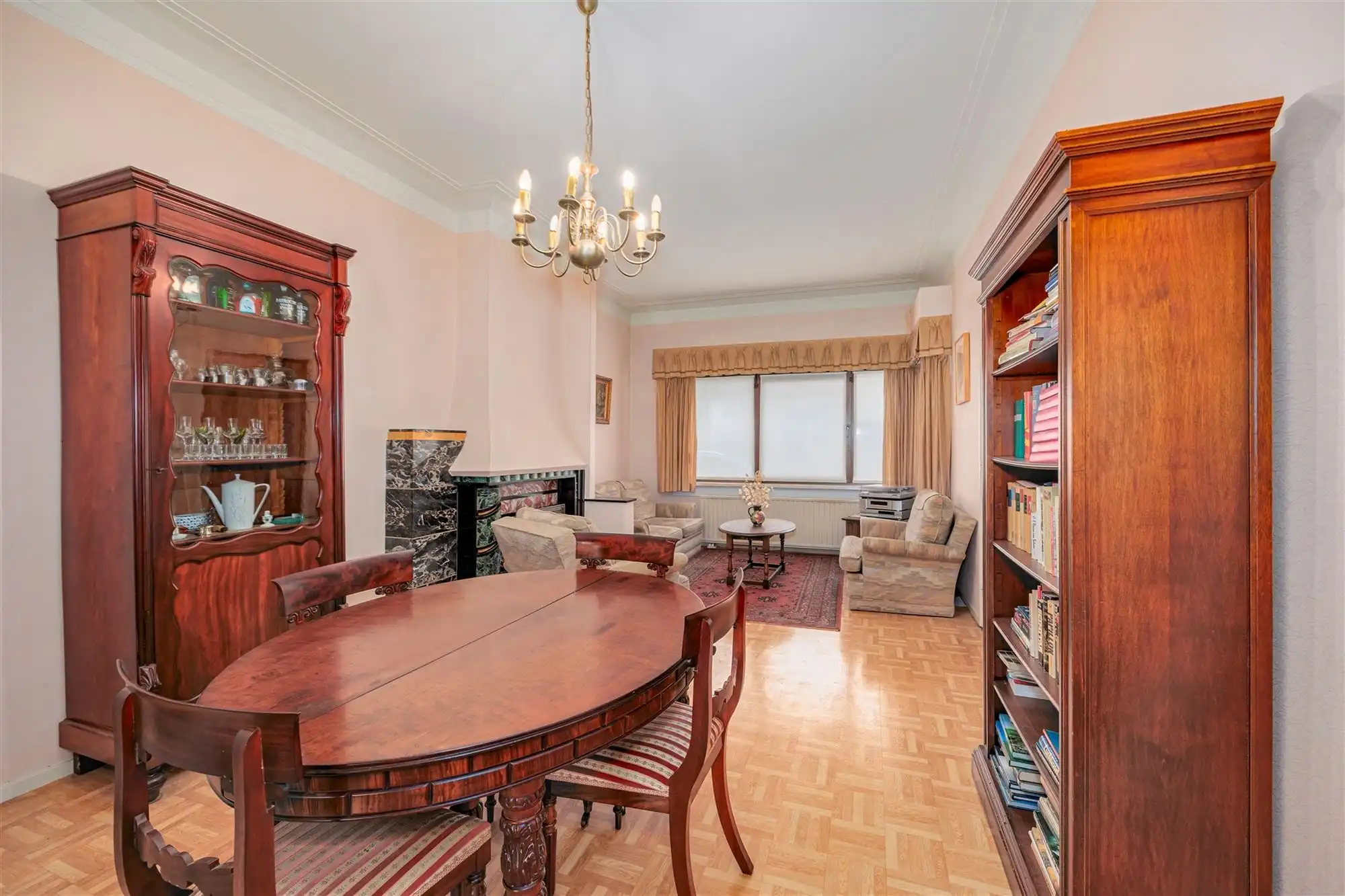 Huis met 3 slaapkamers en tuin te koop in Merksem foto 3