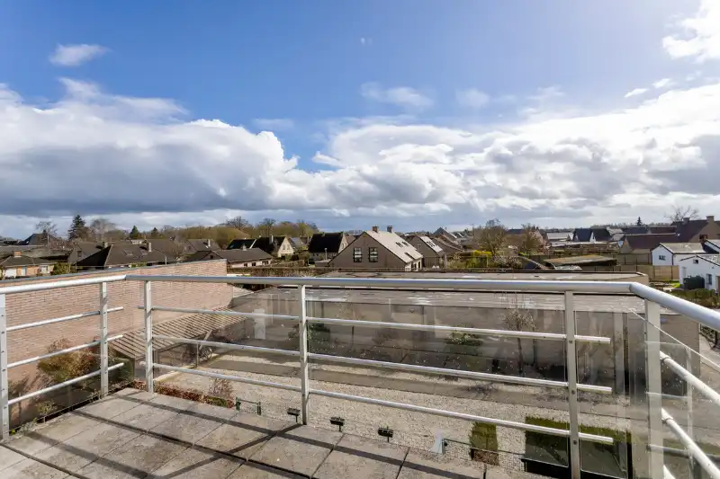 Ruim appartement 4 slpk en terras! foto 9