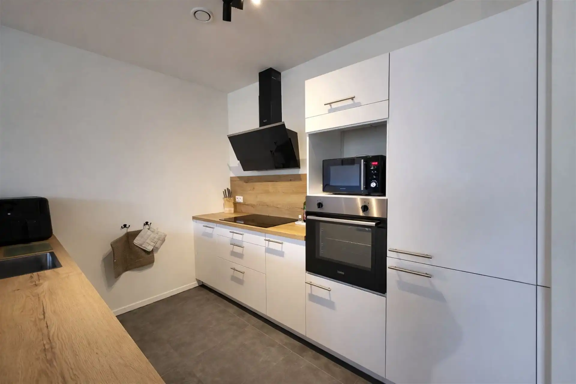 Prachtig luxueus appartement met terras, ondergrondse garage en hoogwaardige technieken op topligging nabij het centrum van Genk foto 6