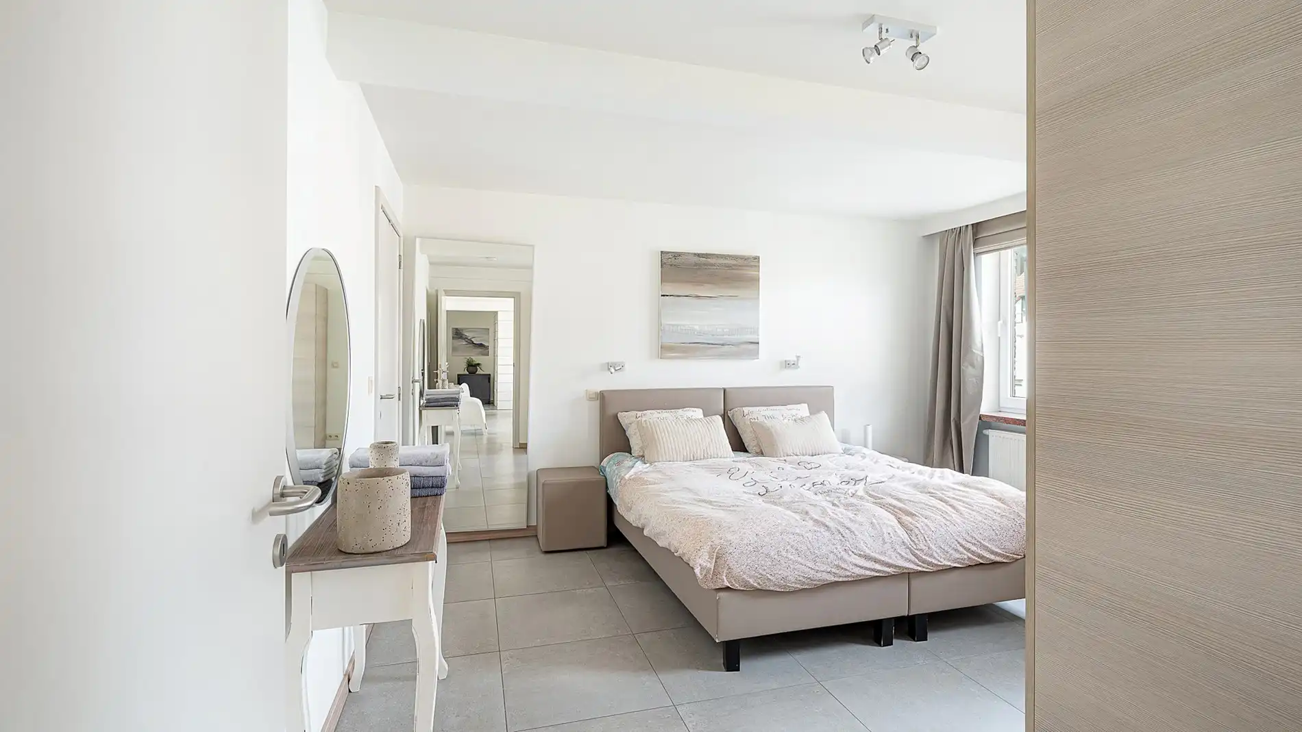 Breed appartement met 2 slpks. in centrum Knokke foto 13