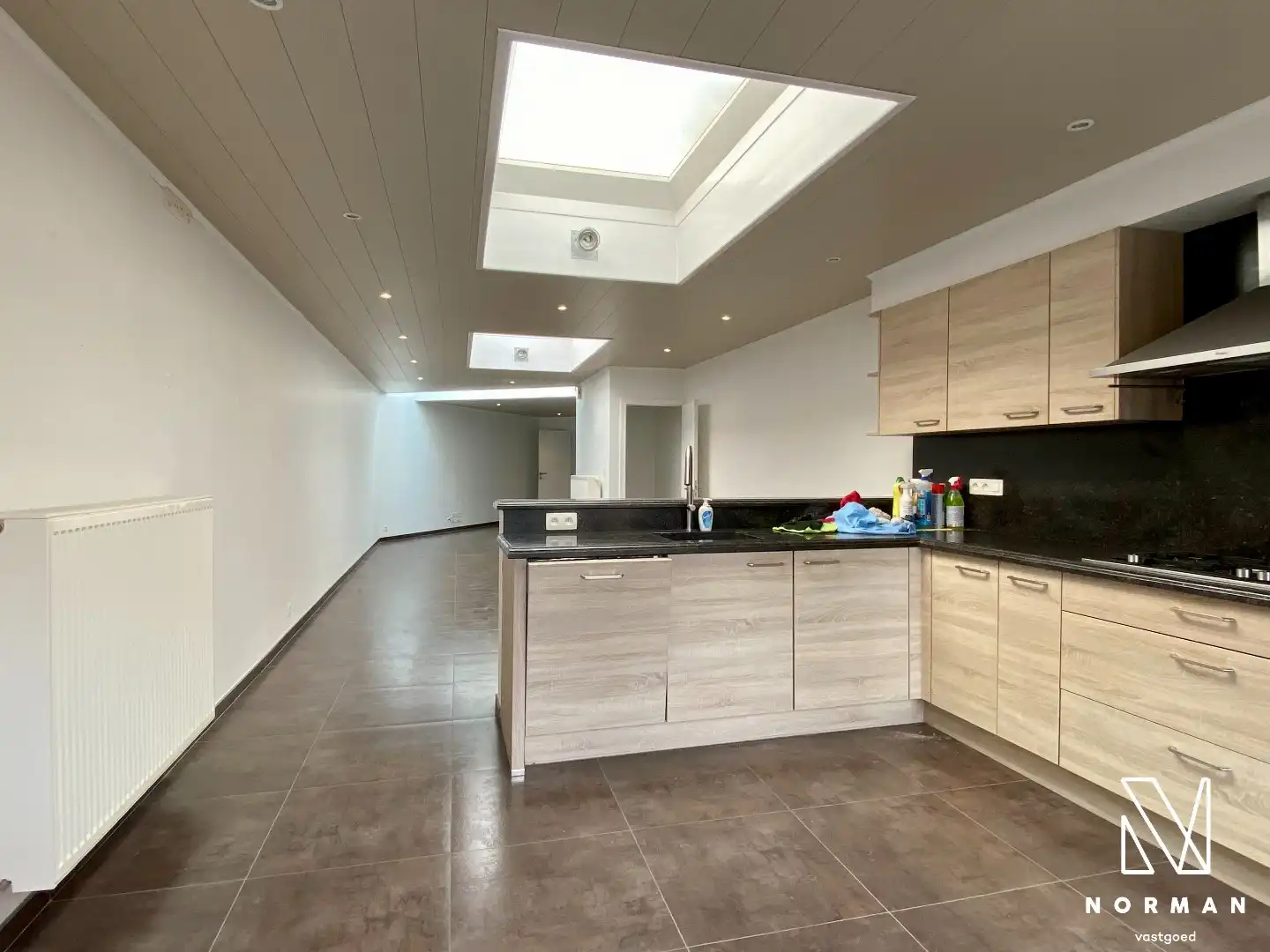 Hedendaagse woning met tuin en 3 slaapkamers op centrum-ligging. foto 14