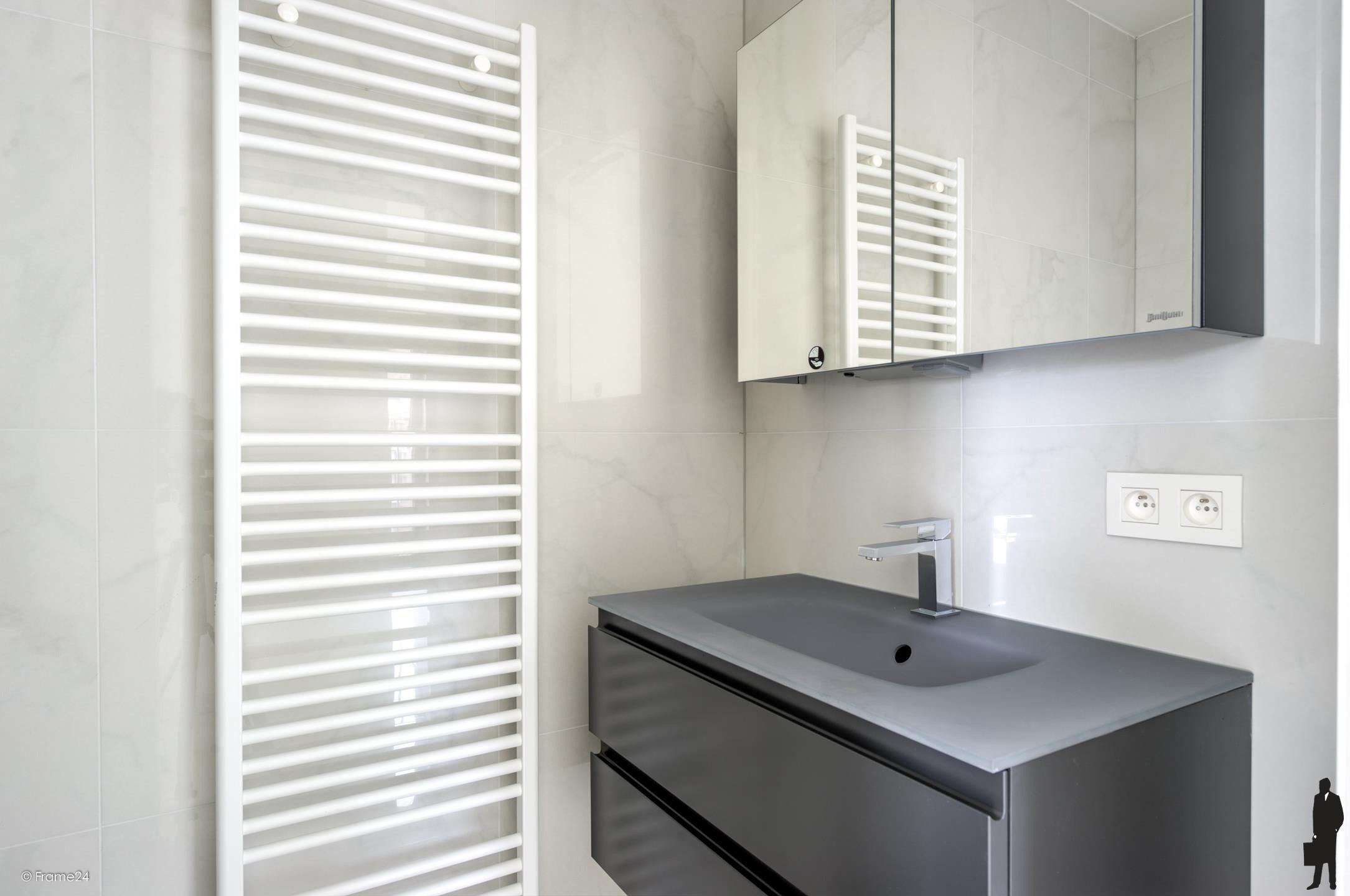 Luxueuze penthouse met terras in hartje Antwerpen. foto 19