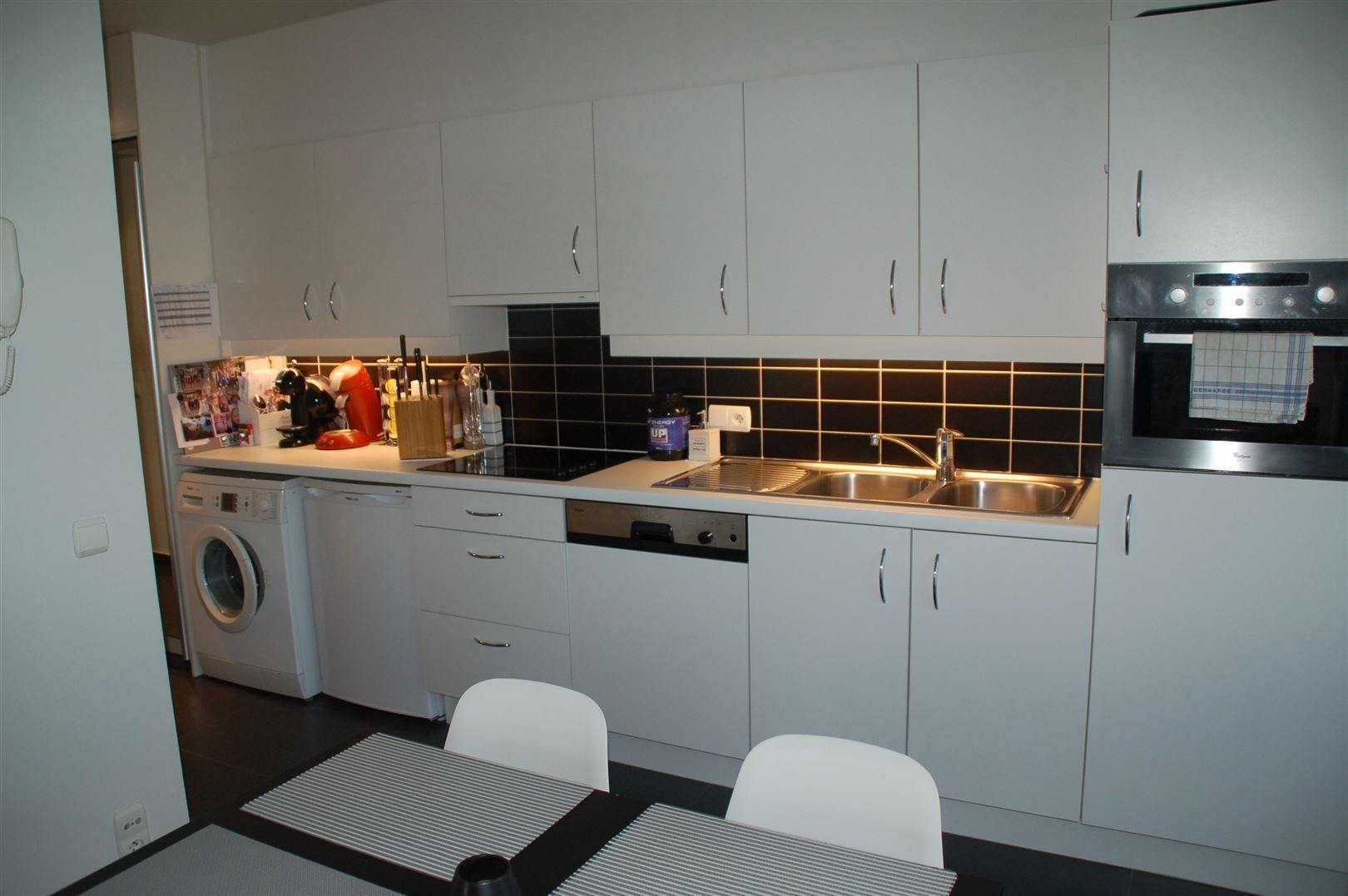 Centraal gelegen studio met tuintje. foto 3