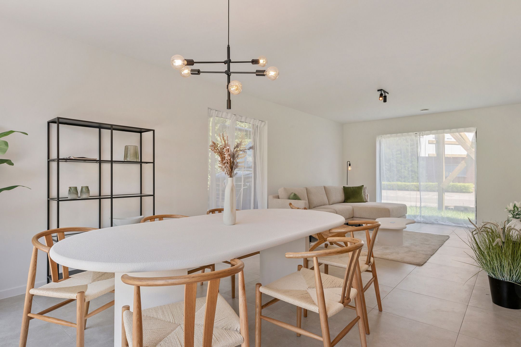 Woningen met 3 slpk, parking, bijgebouw en west tuin foto 9