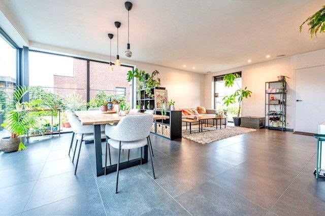 HALFOPEN BEN-WONING OP 323 M² foto 21