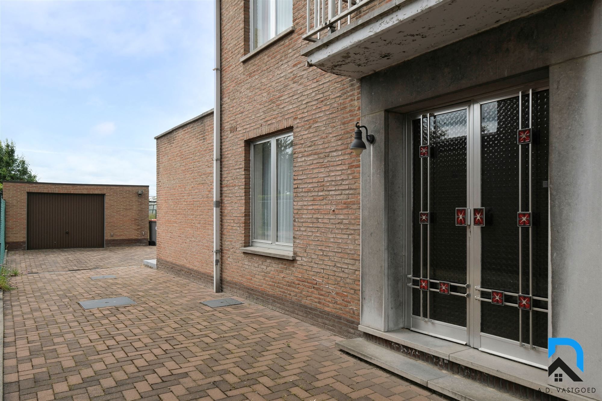 Ruime woning met 4 slaapkamers in het groen foto 4