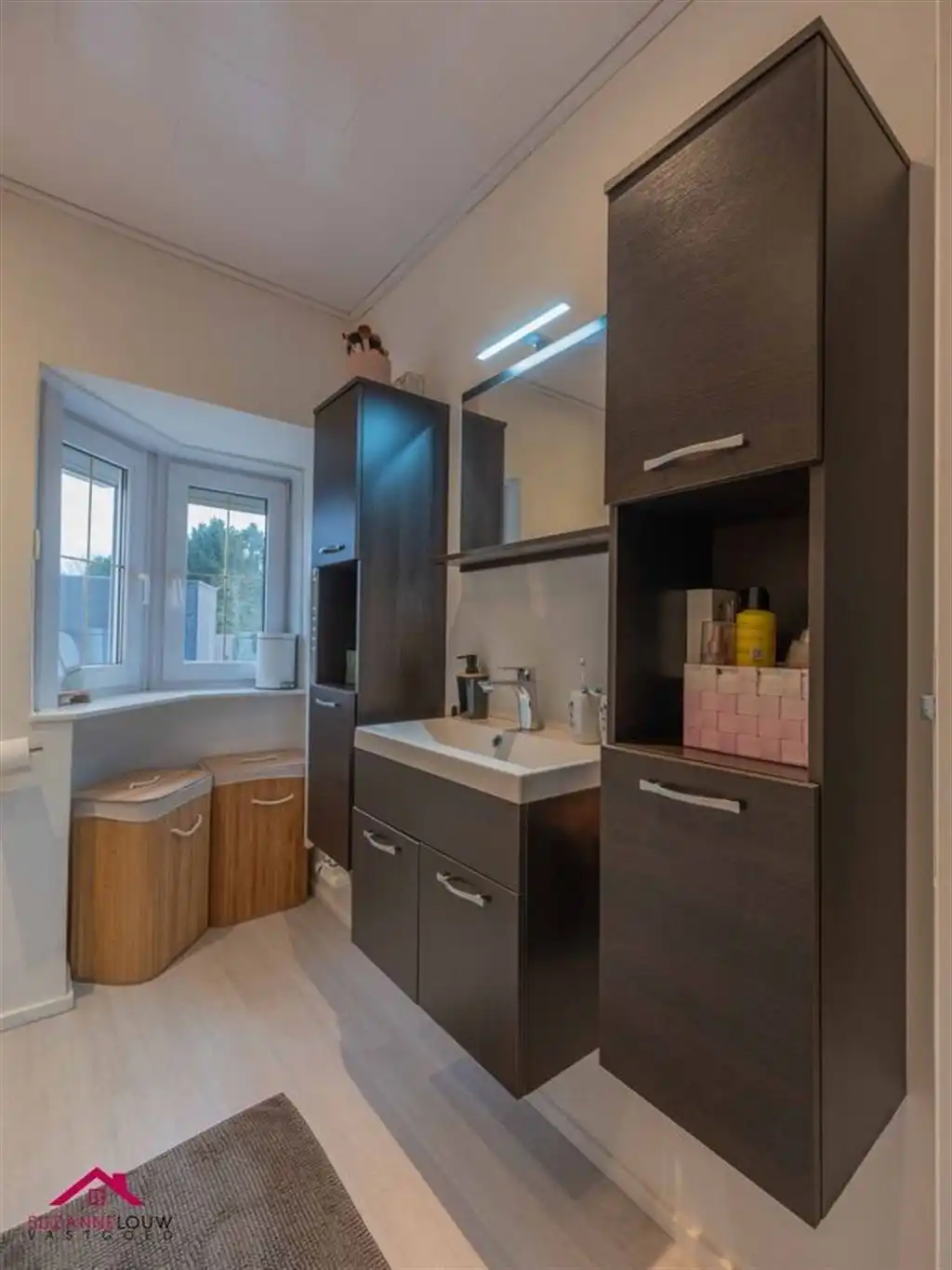 Gezellige en instapklare, half vrijstaande woning met veranda foto 28