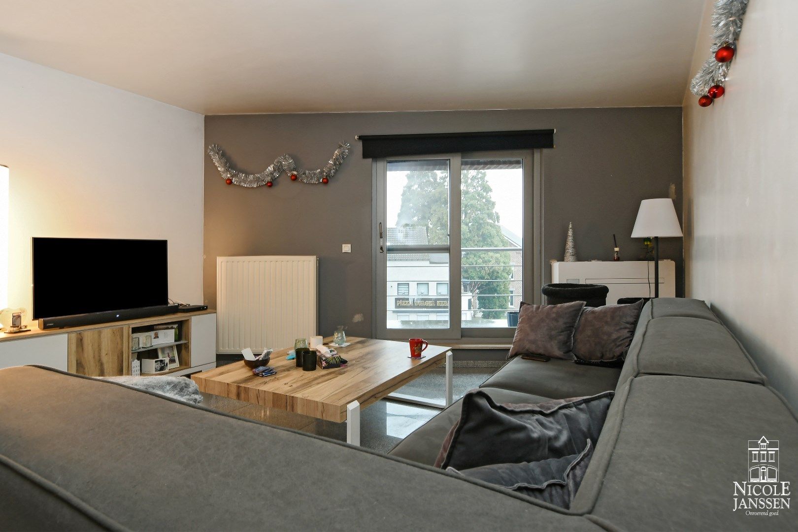 Instapklaar duplex-appartement van 76m² met terras, autostandplaats en kelder foto 4