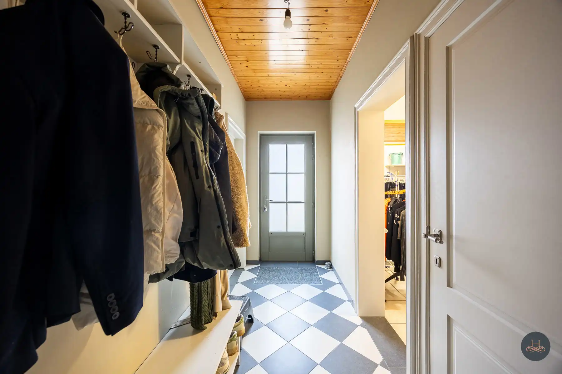 Leuke en ruime woning in centrum Tremelo foto 19