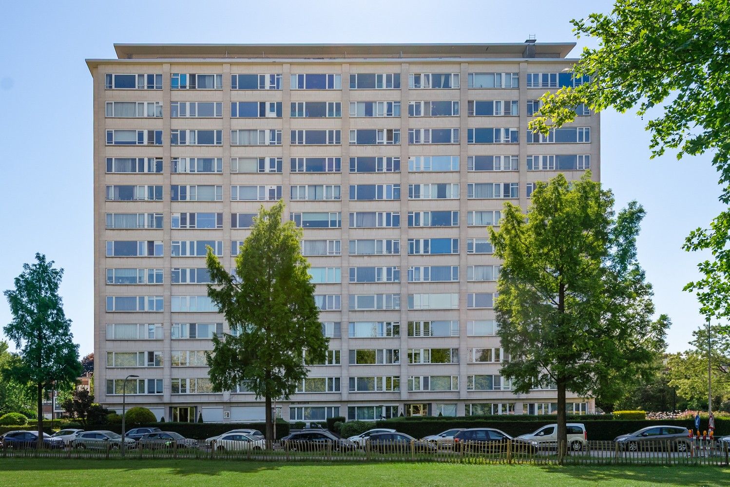 Volledig gerenoveerd appartement met fantastisch uitzicht te Berchem foto 18