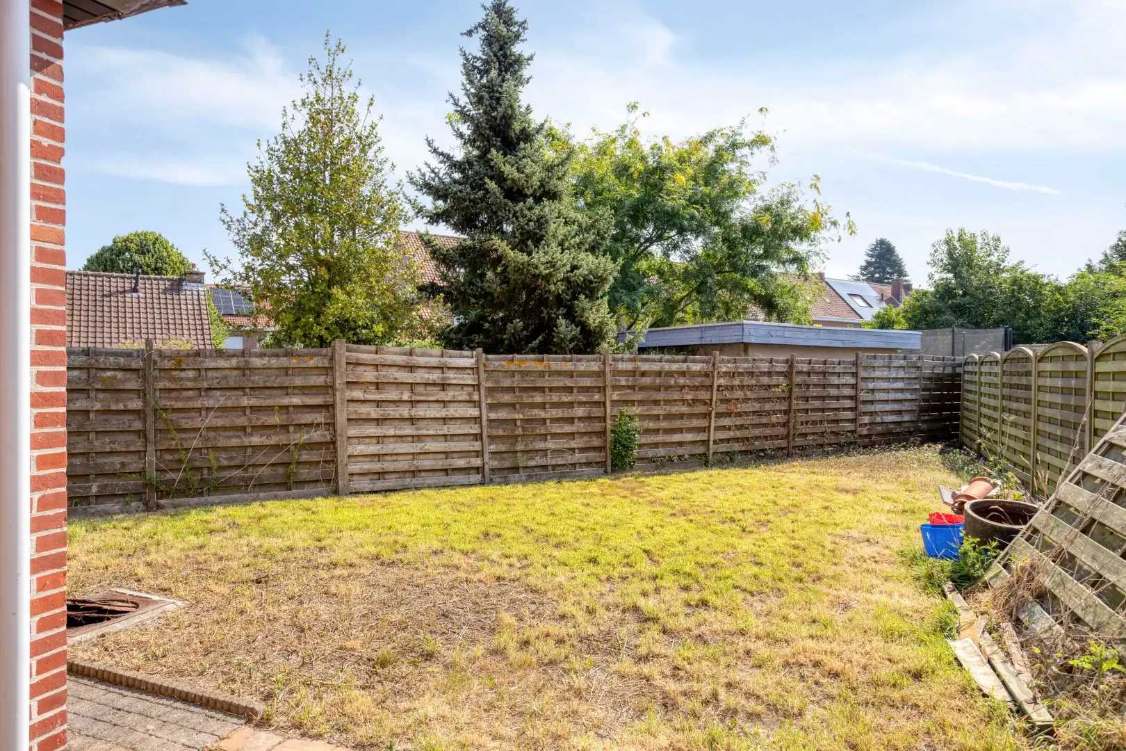 Te renoveren woning met 3 slaapkamers!  foto 15