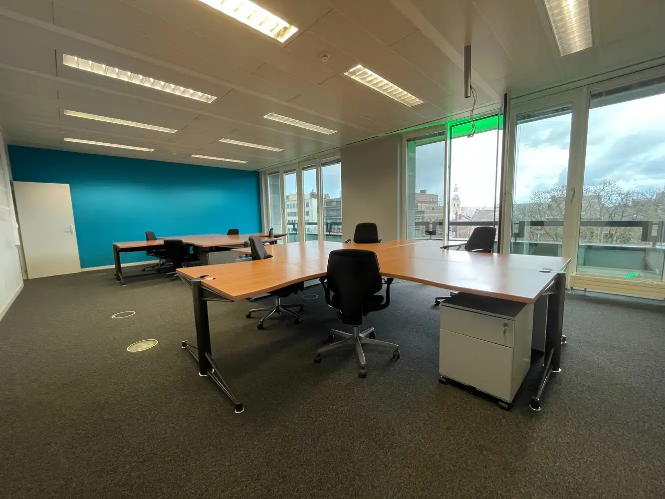 van 100m² tot 900m² kantoren/praktijkruimte foto 3