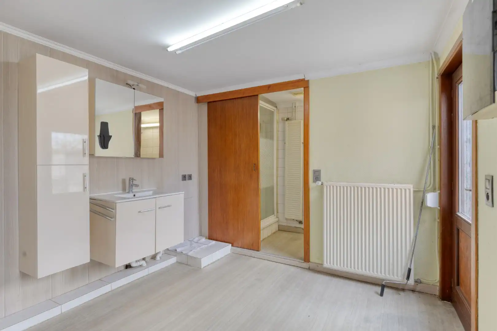 Mogelijkheid te splitsen in 2 woningen - Half open bebouwing (hoeve) met 5 slaapkamers, tuin, terras en zeer ruime garage in Oorbeek (Tienen)! – EPC 730 kWh/m²  foto 7