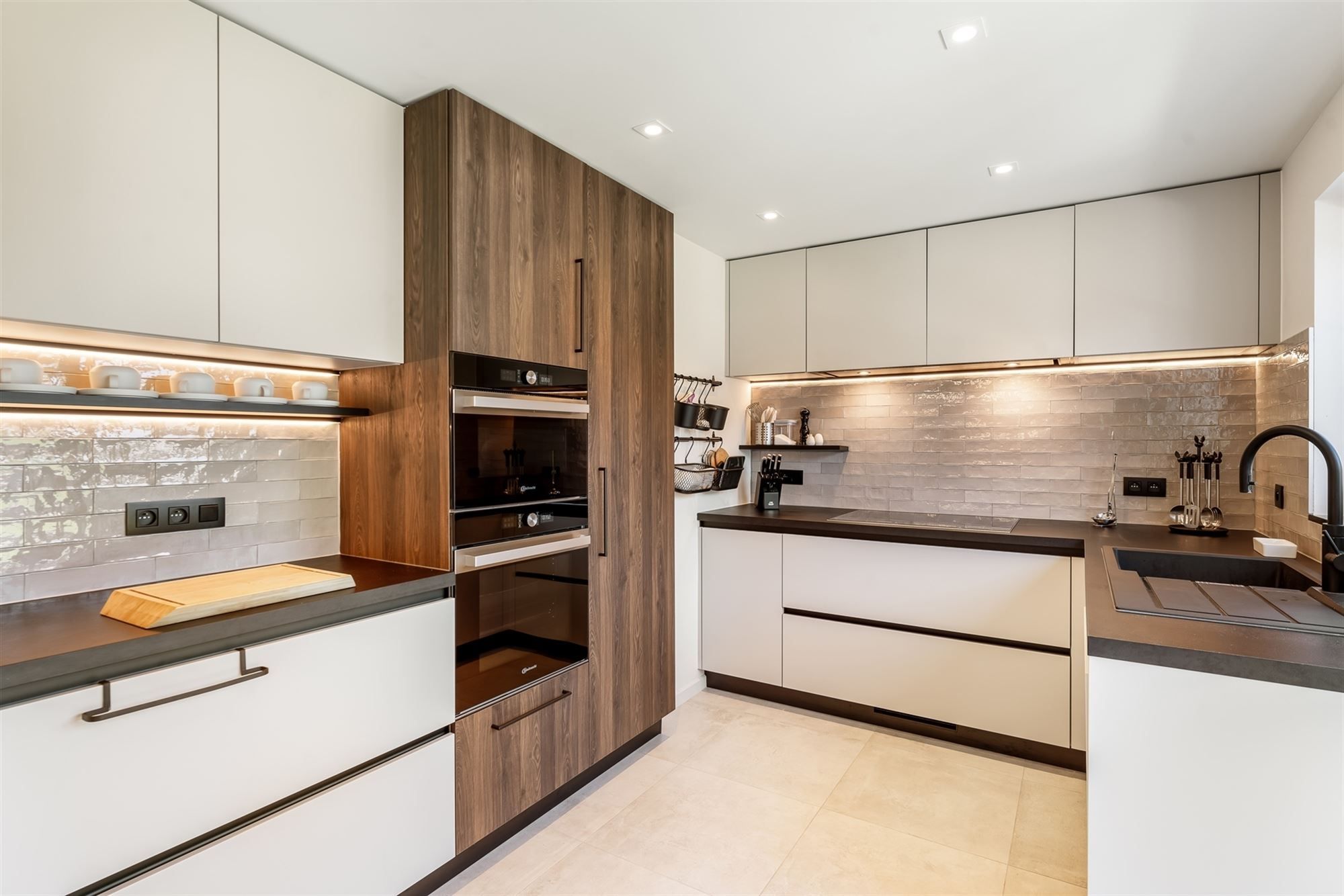 VOLLEDIG GERENOVEERDE WONING MET 3 SLAAPKAMERS OP EEN PERCEEL VAN 4A16CA TE PAAL foto 11