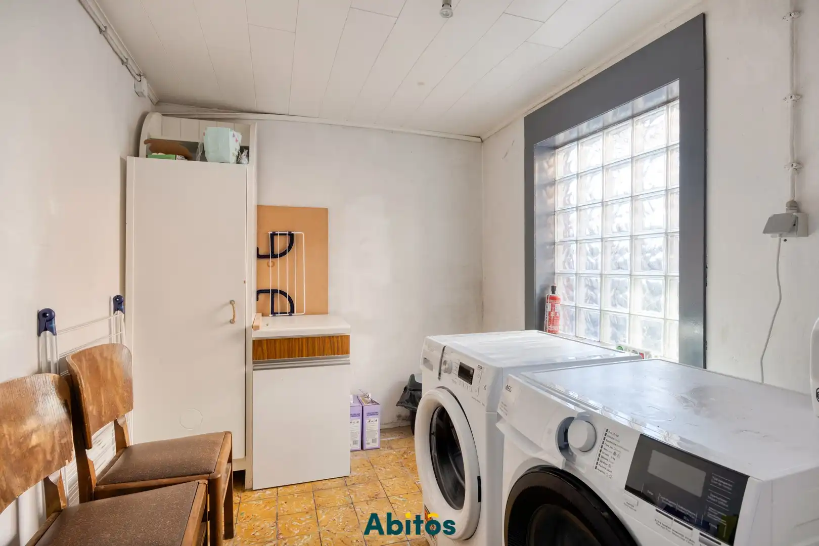 Halfopen woning met ruime opslagruimte foto 32