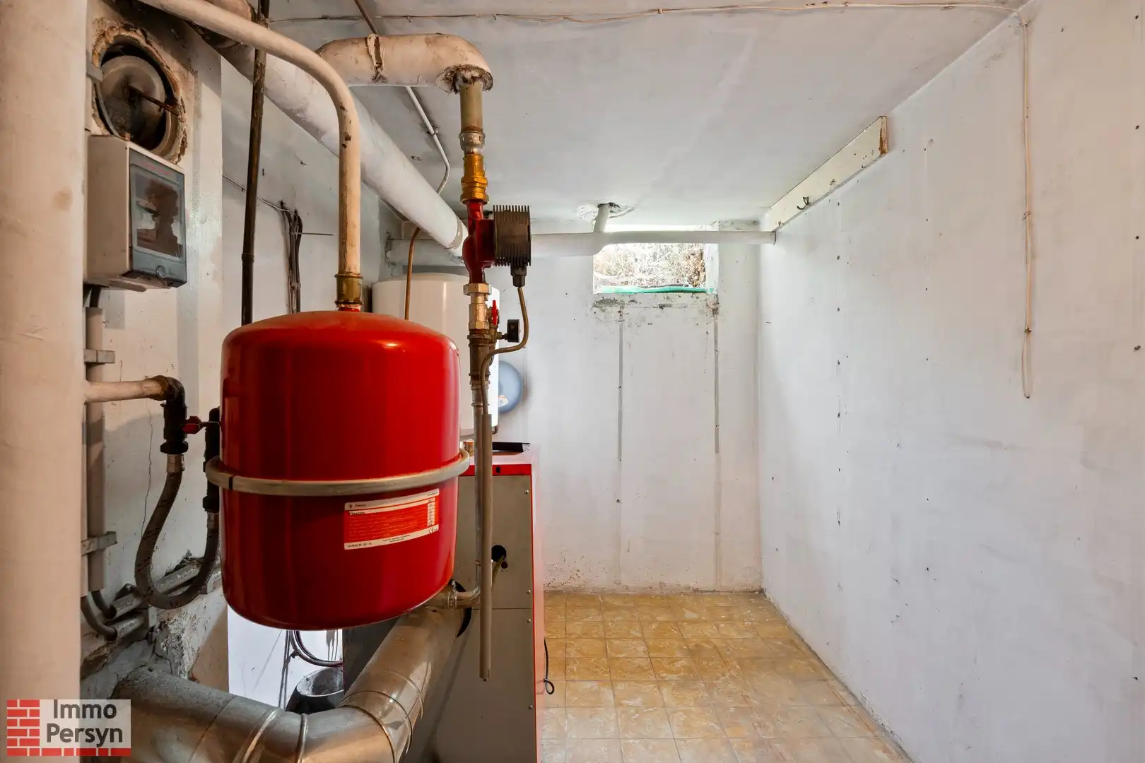 Te renoveren hoekwoning in het centrum van Scherpenheuvel foto 19