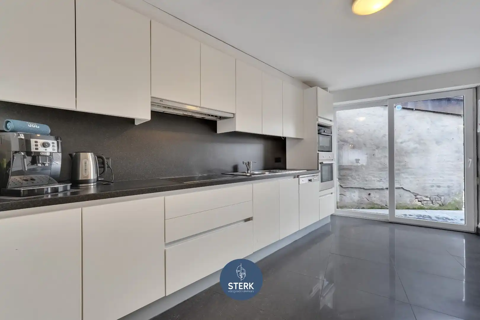 GEZINSWONING MET 2 RUIME SLPKS EN TUIN IN HARTJE KOTEM !  foto 9