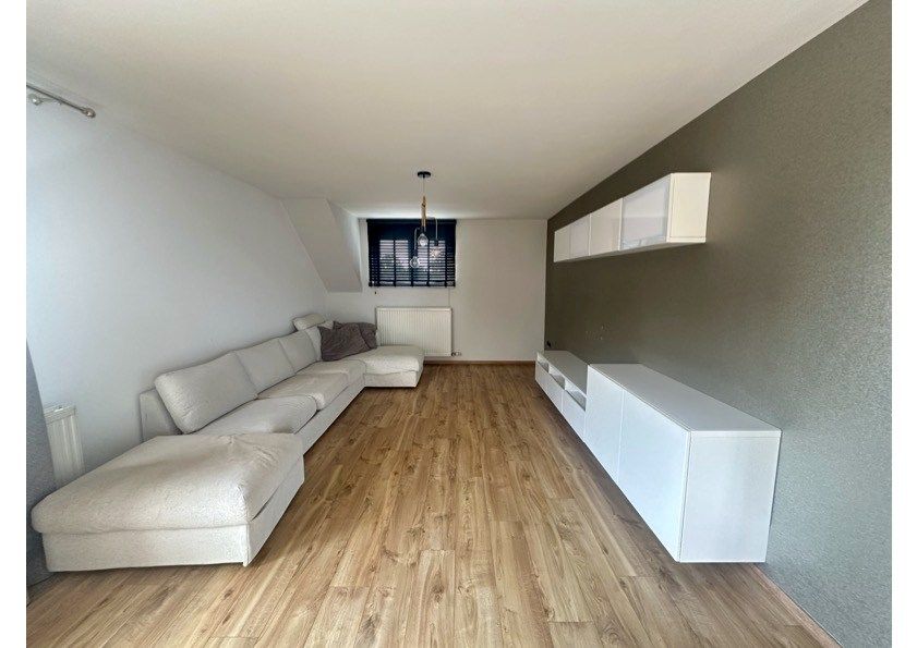 Ruime duplex met 3 slaapkamers. foto 4
