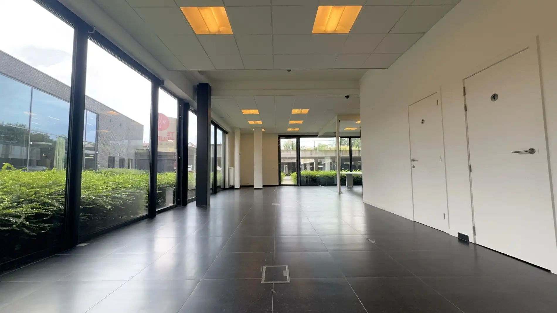 Kantoorruimte te huur vlakbij het station Gent-Dampoort foto 3