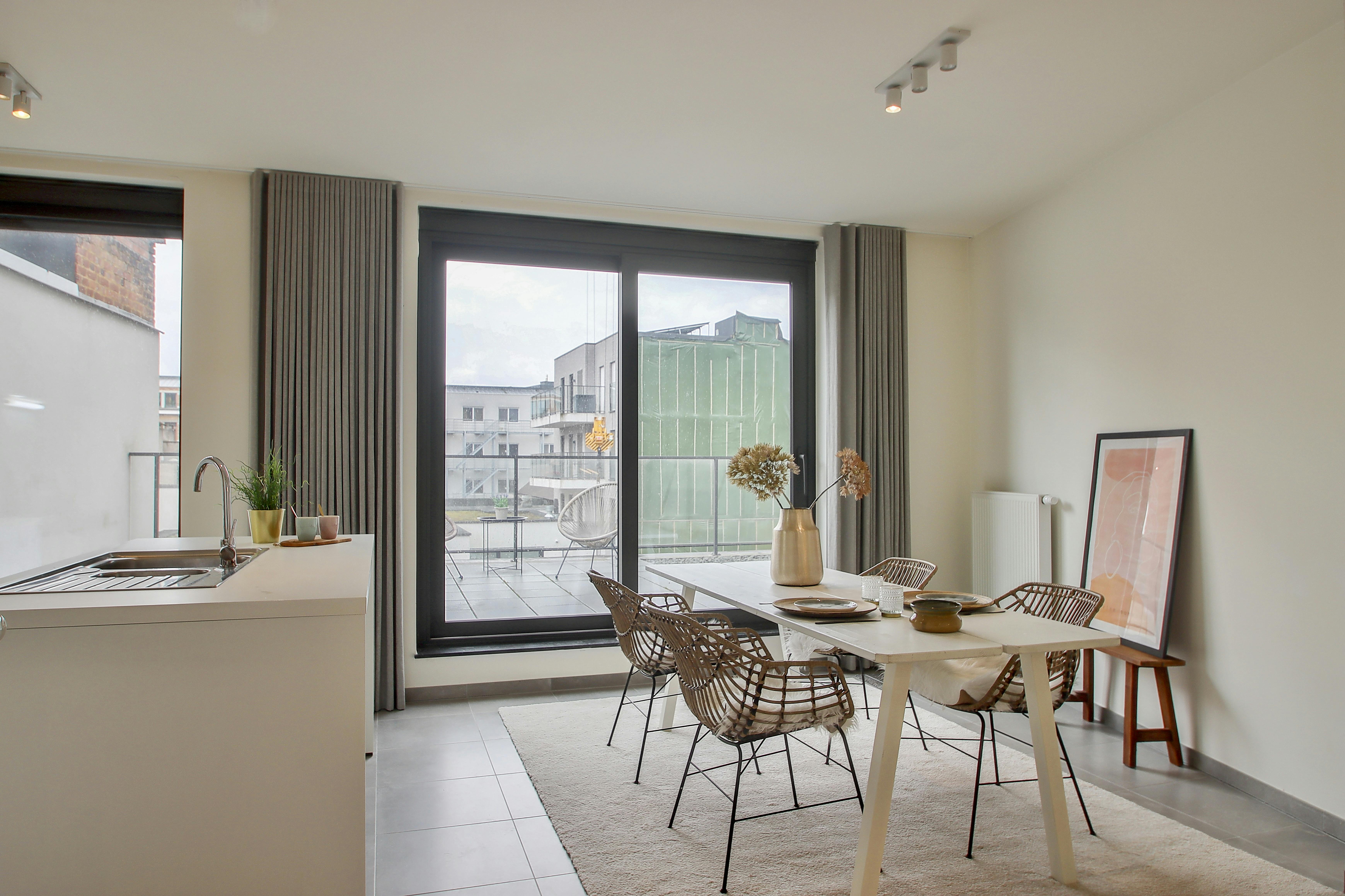 Ruim nieuwbouwappartement te koop in het centrum. foto 7