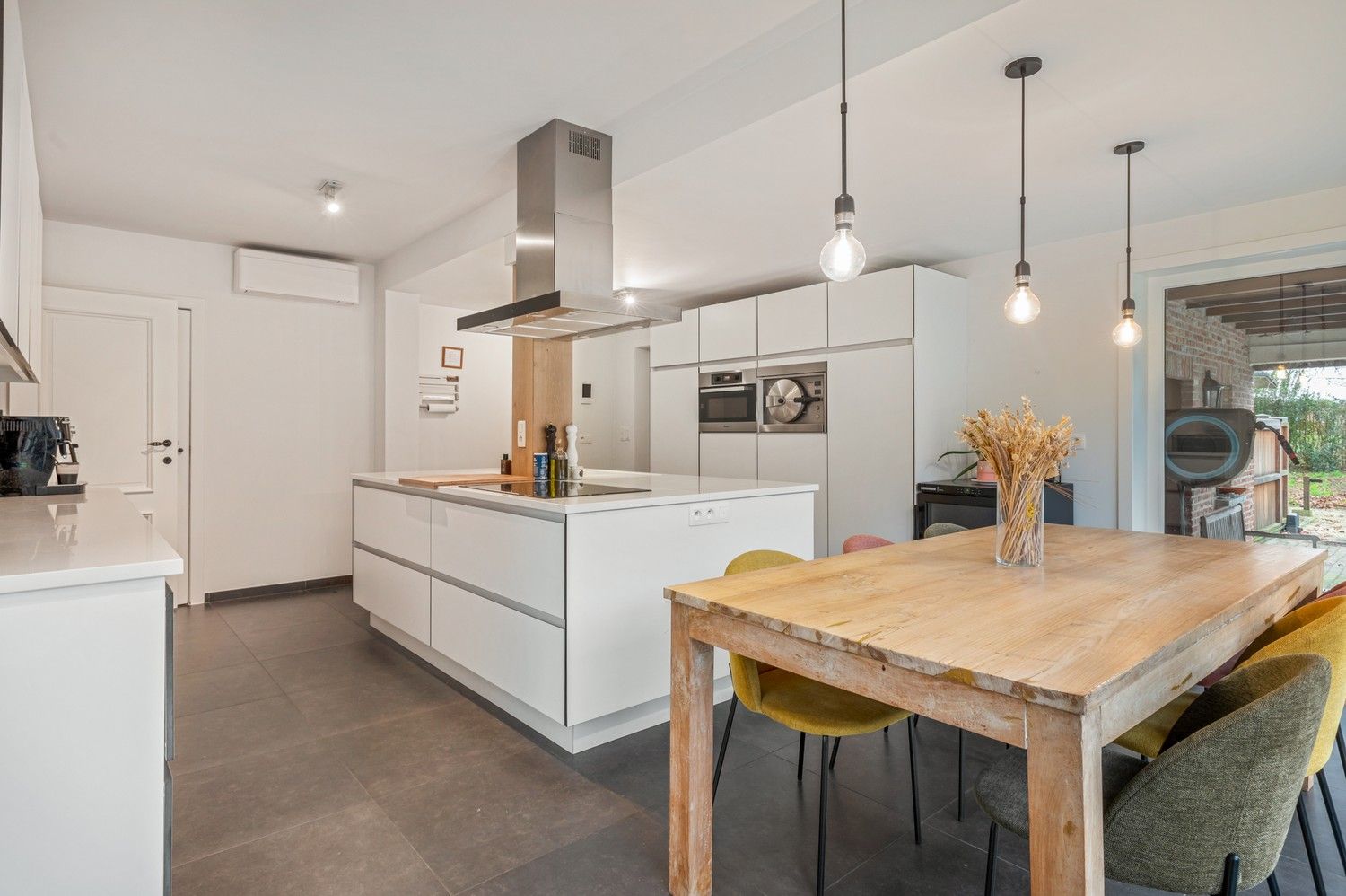 Charmante hoeve met 4 slaapkamers op een riant perceel! foto 14