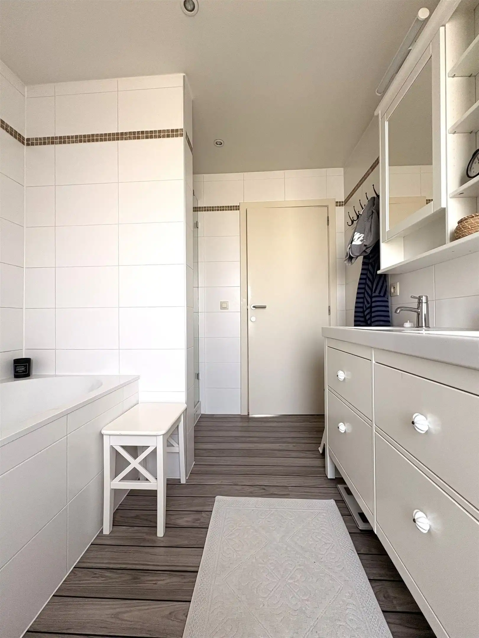 Te huur Ruime, volledig gerenoveerde woning in het landelijke Appels foto 16