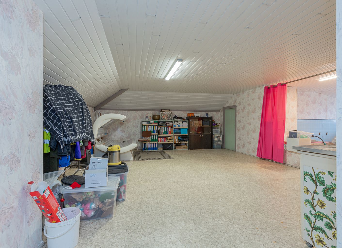 Ideaal gelegen bungalow met 3 slpk, tuin en garage foto 19