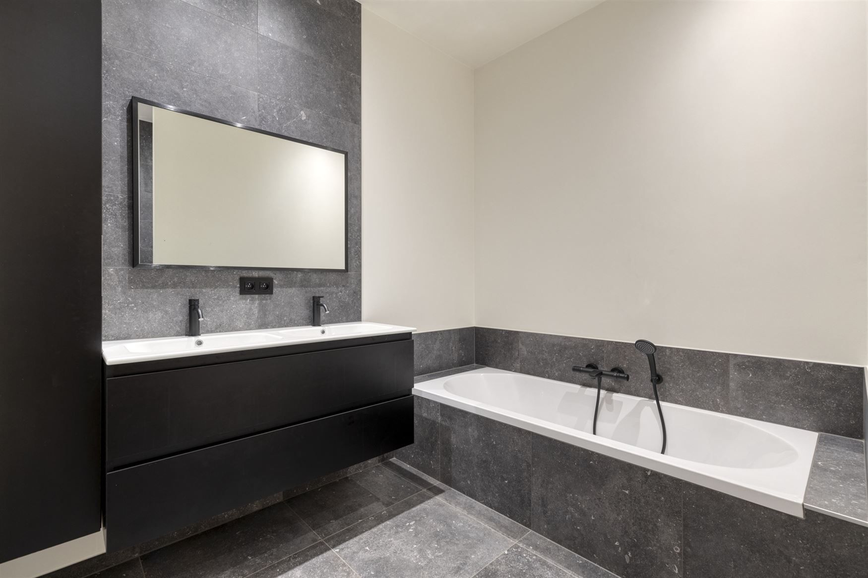 Luxueus nieuwbouwappartement foto 14
