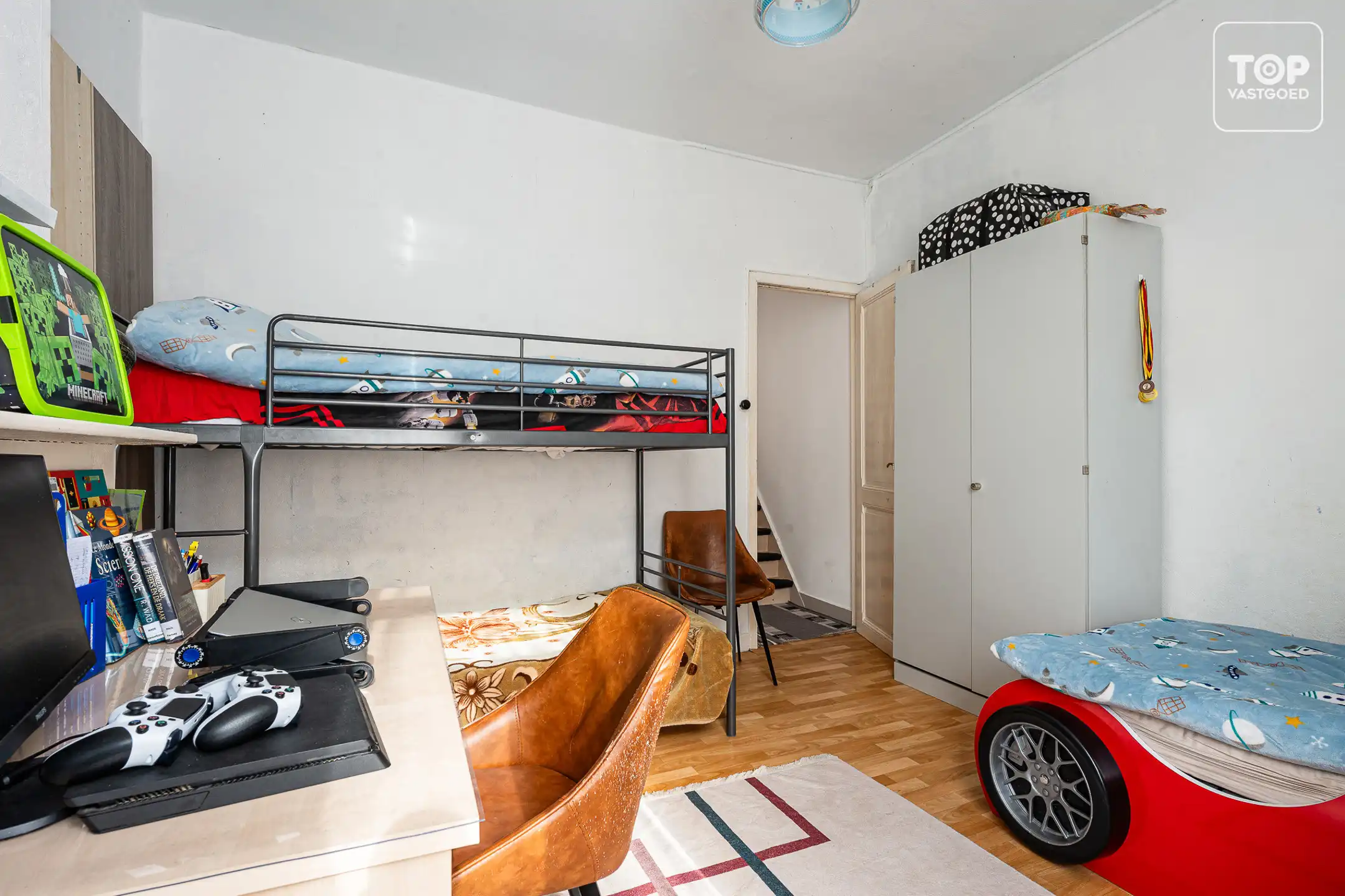 Centraal gelegen, gerenoveerde ééngezinswoning met 3 slaapkamers.  foto 12