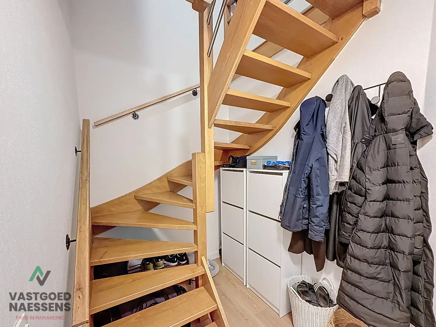 GEMEUBELD DUPLEX-APPARTEMENT MET 2 SLPK EN TERRAS  foto 11