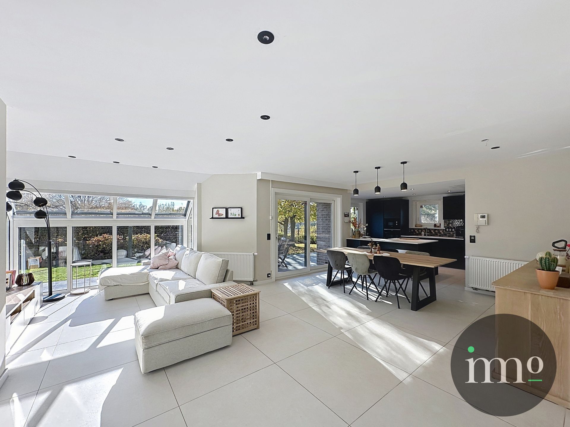 Gerenoveerde villa met tuin en 3/4 slaapkamers foto 7