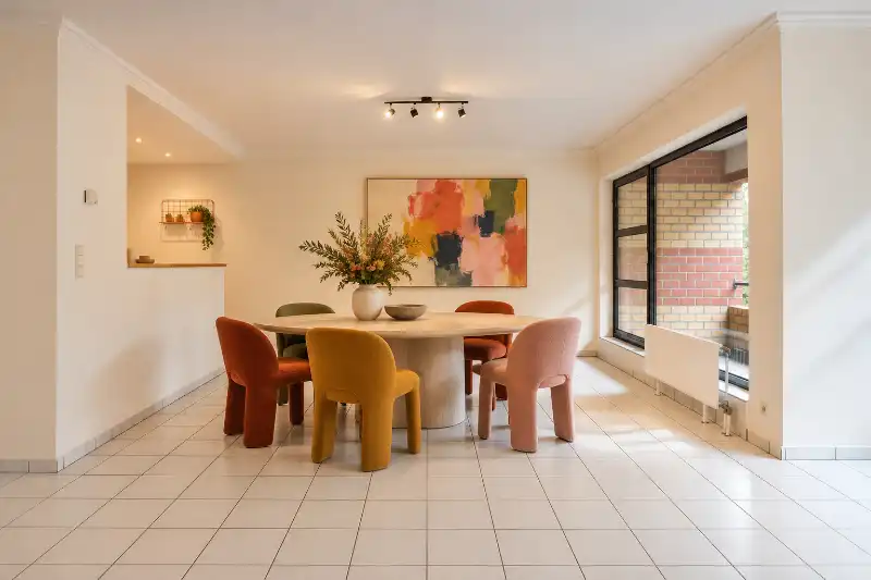 Ruim en lichtrijk 2-slaapkamerappartement met terras en garage op uitstekende locatie in Kessel-Lo foto 2