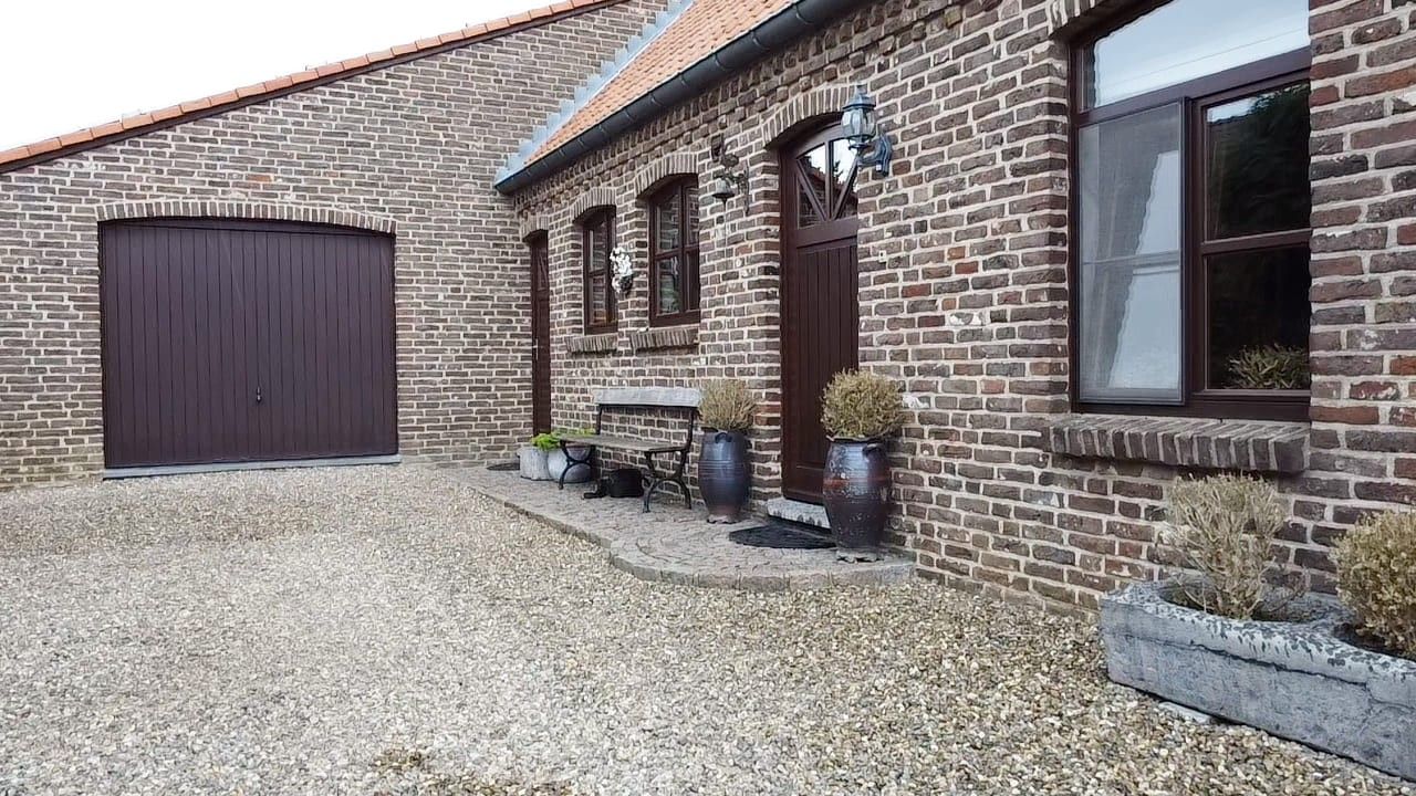 Landelijke woning met paardenweide nabij Nederlandse grens foto 5