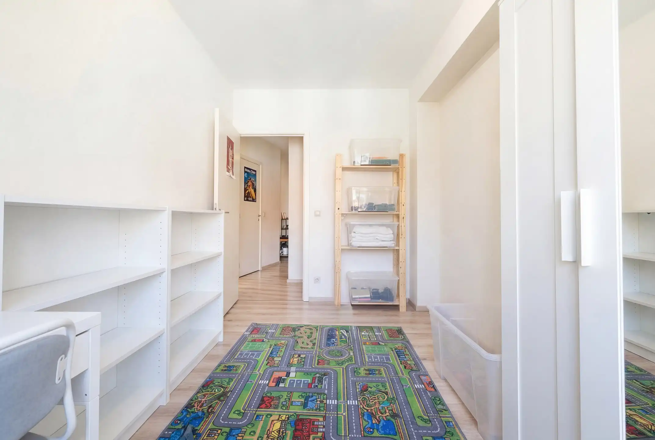 Een rendabel 2-slaapkamerappartement in 1 gegeerde omgeving foto 12