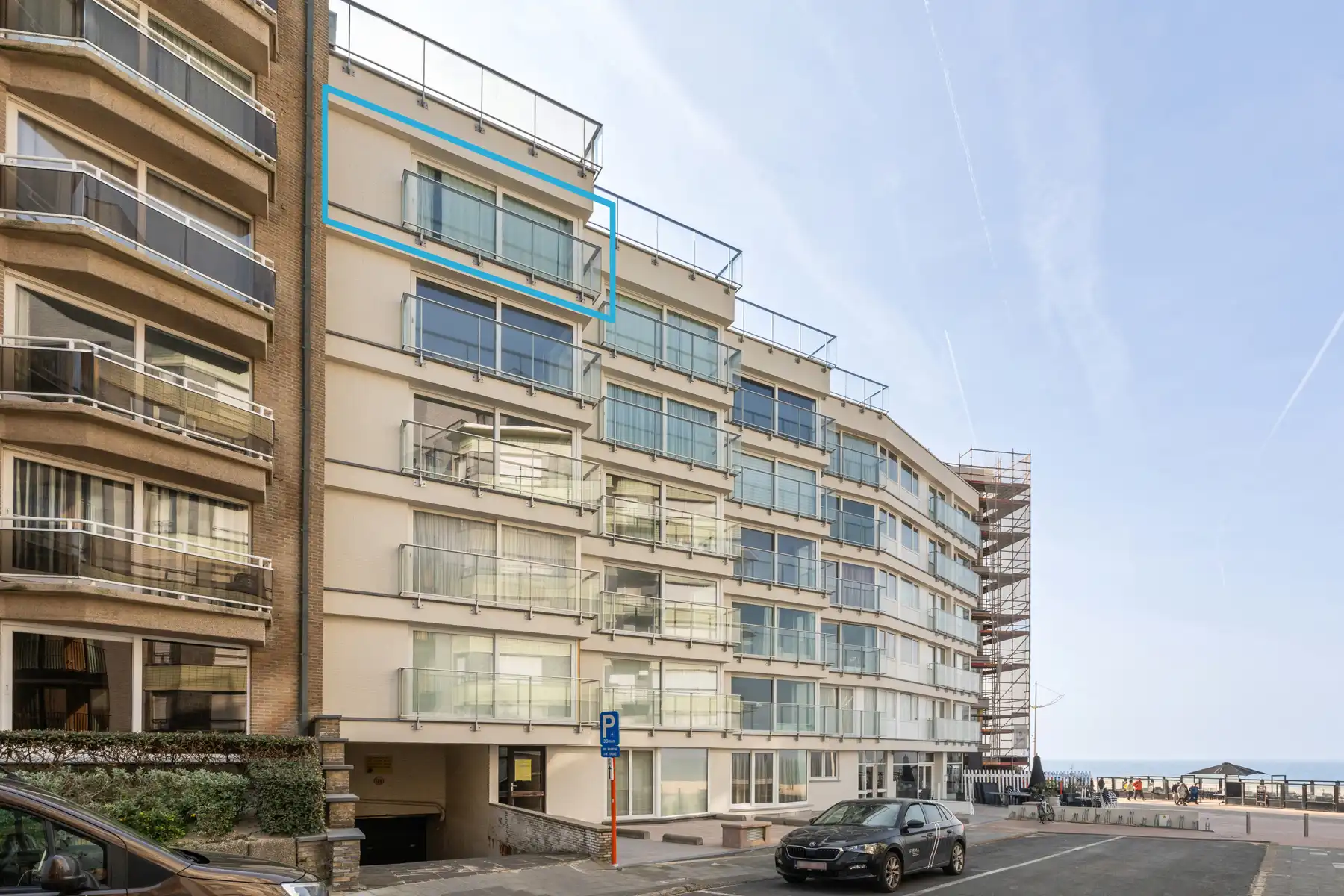 Ruim appartement met zeezicht foto {{pictureIndex}}
