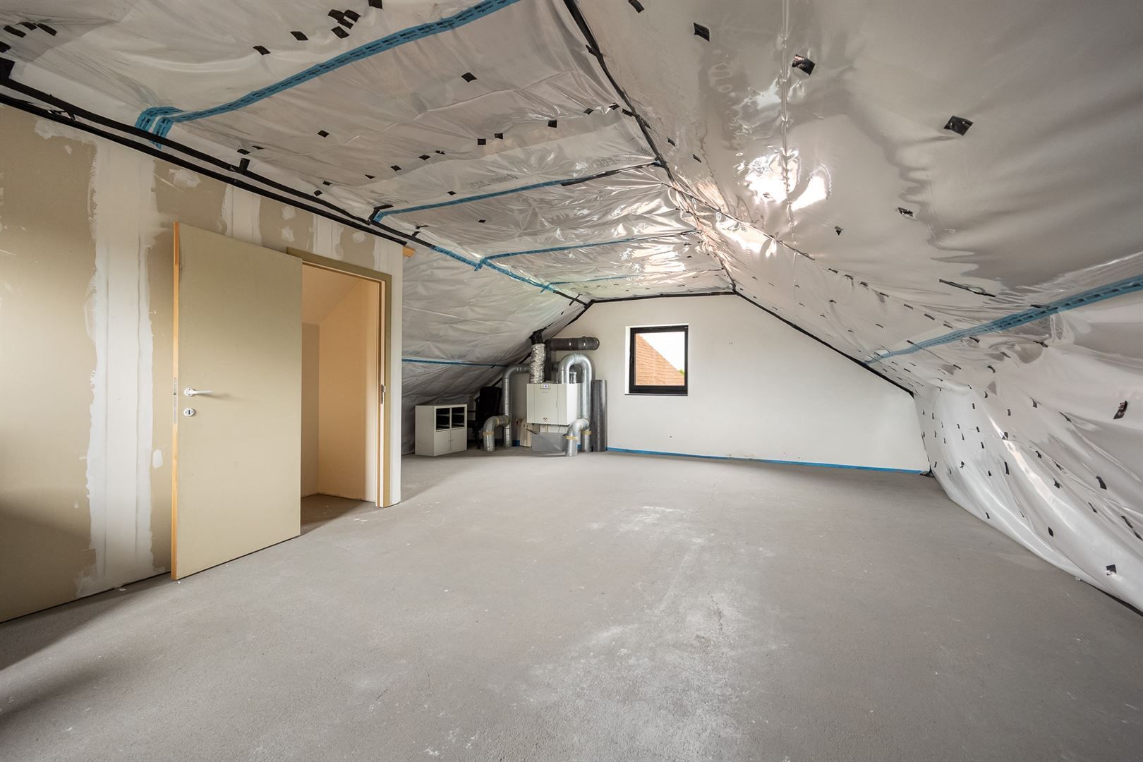 Moderne gezinswoning met open zicht foto 14