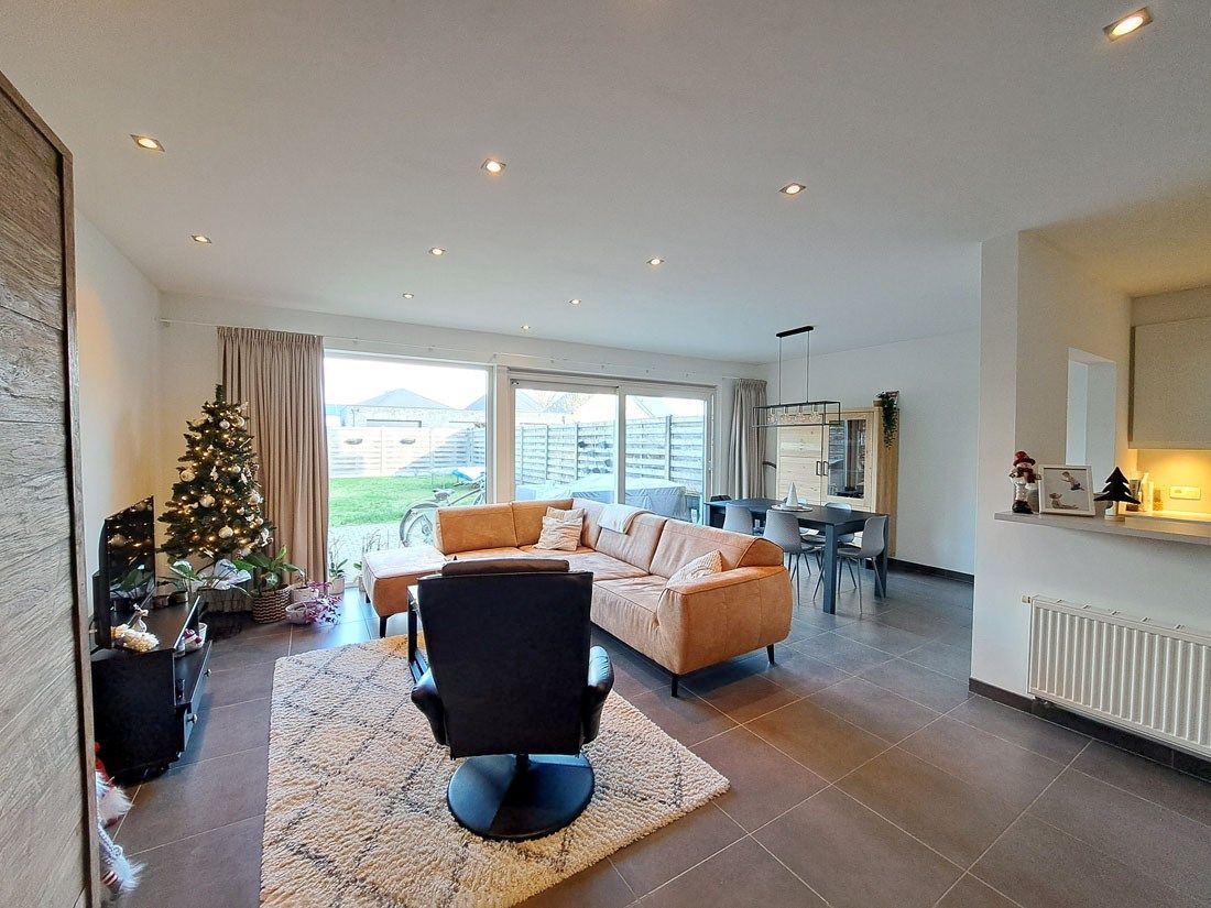 Knap ruim gelijkvloers appartement te Pelt foto 3