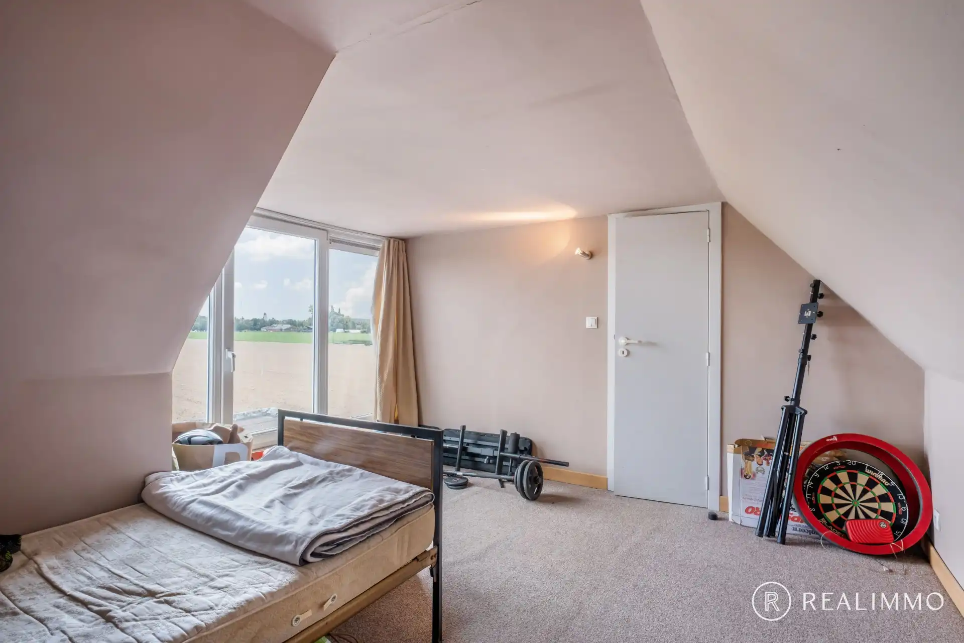 2 instapklare verhuurde appartementen met 2 slaapkamers en autostaanplaats foto 15