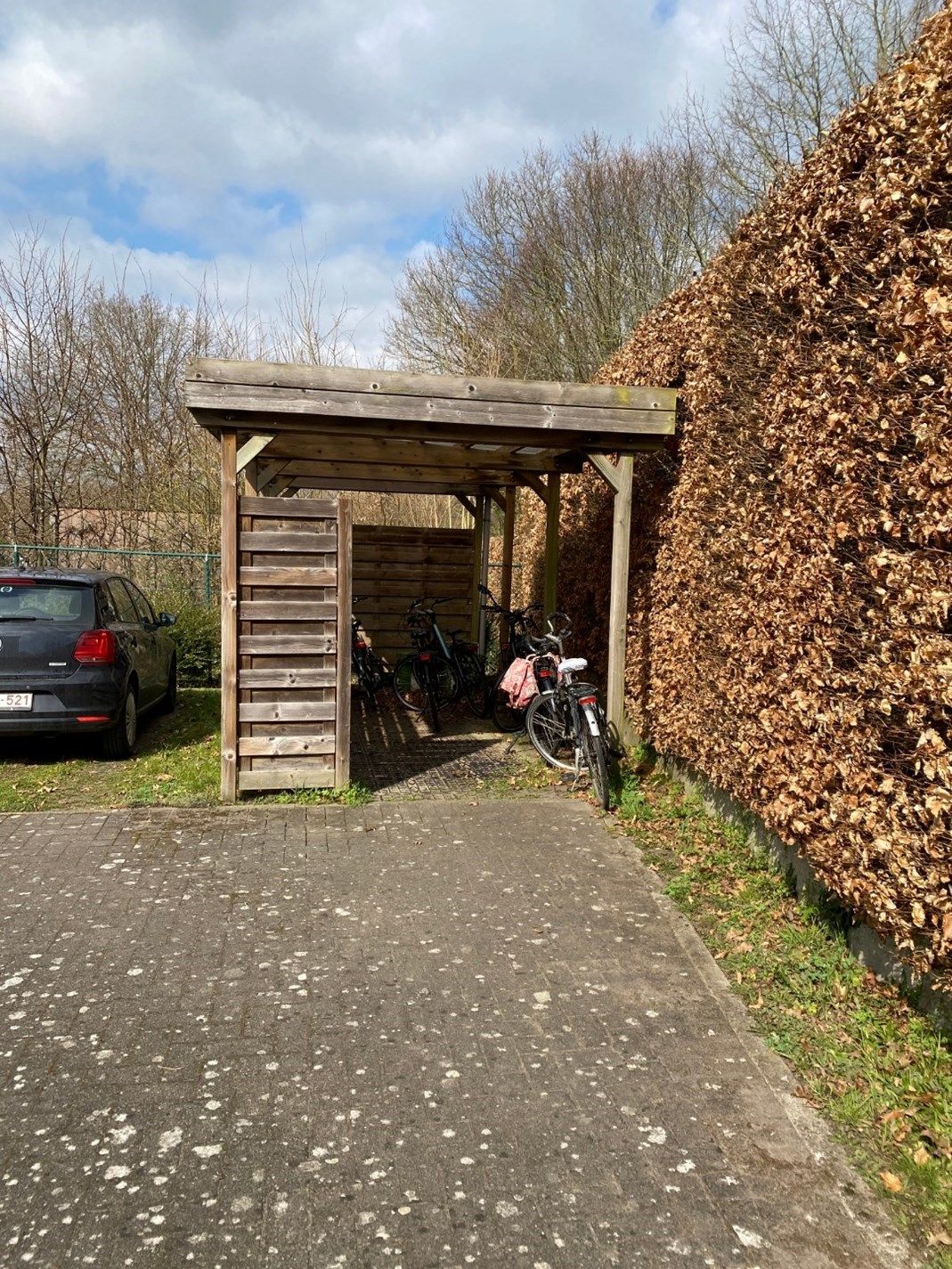 Eigentijds appartement met  autostaanplaats en kelder. Geen vaste kosten. foto 15